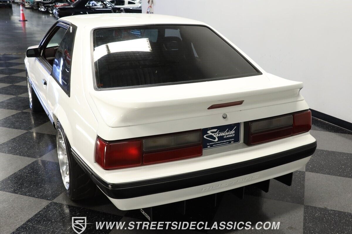 Ford-Mustang-1993-Hatchback-7