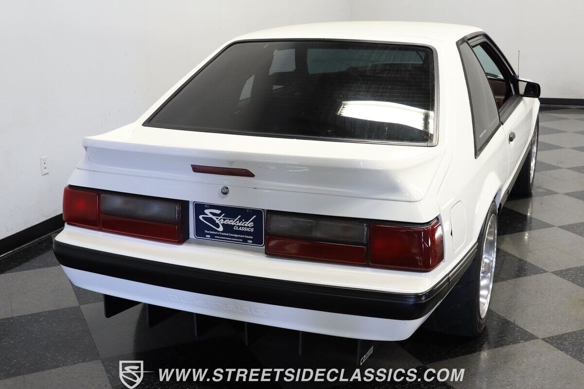 Ford-Mustang-1993-Hatchback-9