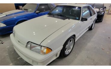Ford-Mustang-1993-White-Black-1