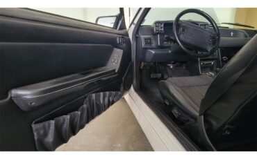 Ford-Mustang-1993-White-Black-10