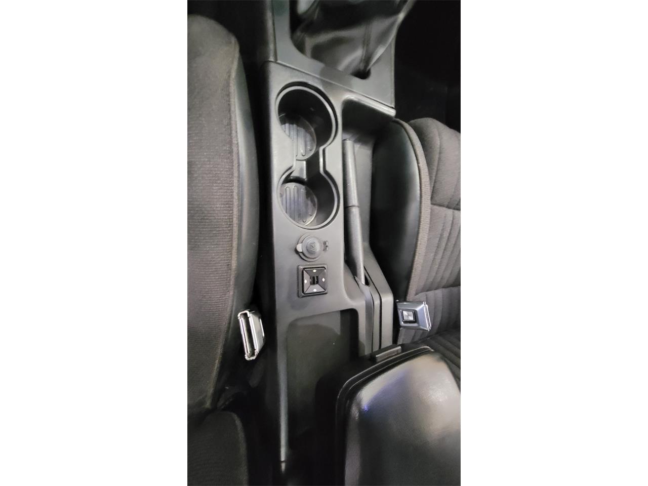 Ford-Mustang-1993-White-Black-13