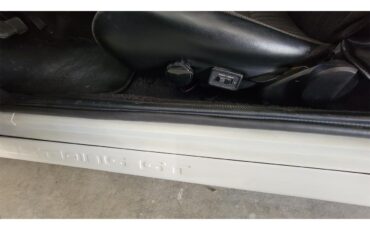 Ford-Mustang-1993-White-Black-16