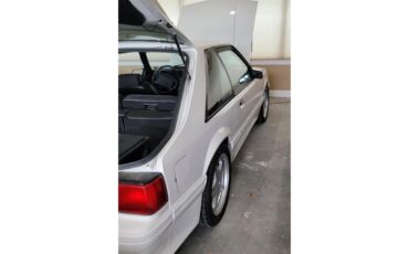 Ford-Mustang-1993-White-Black-19