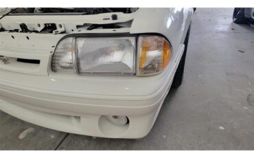 Ford-Mustang-1993-White-Black-2