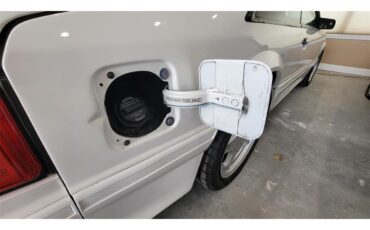 Ford-Mustang-1993-White-Black-20