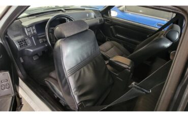 Ford-Mustang-1993-White-Black-22