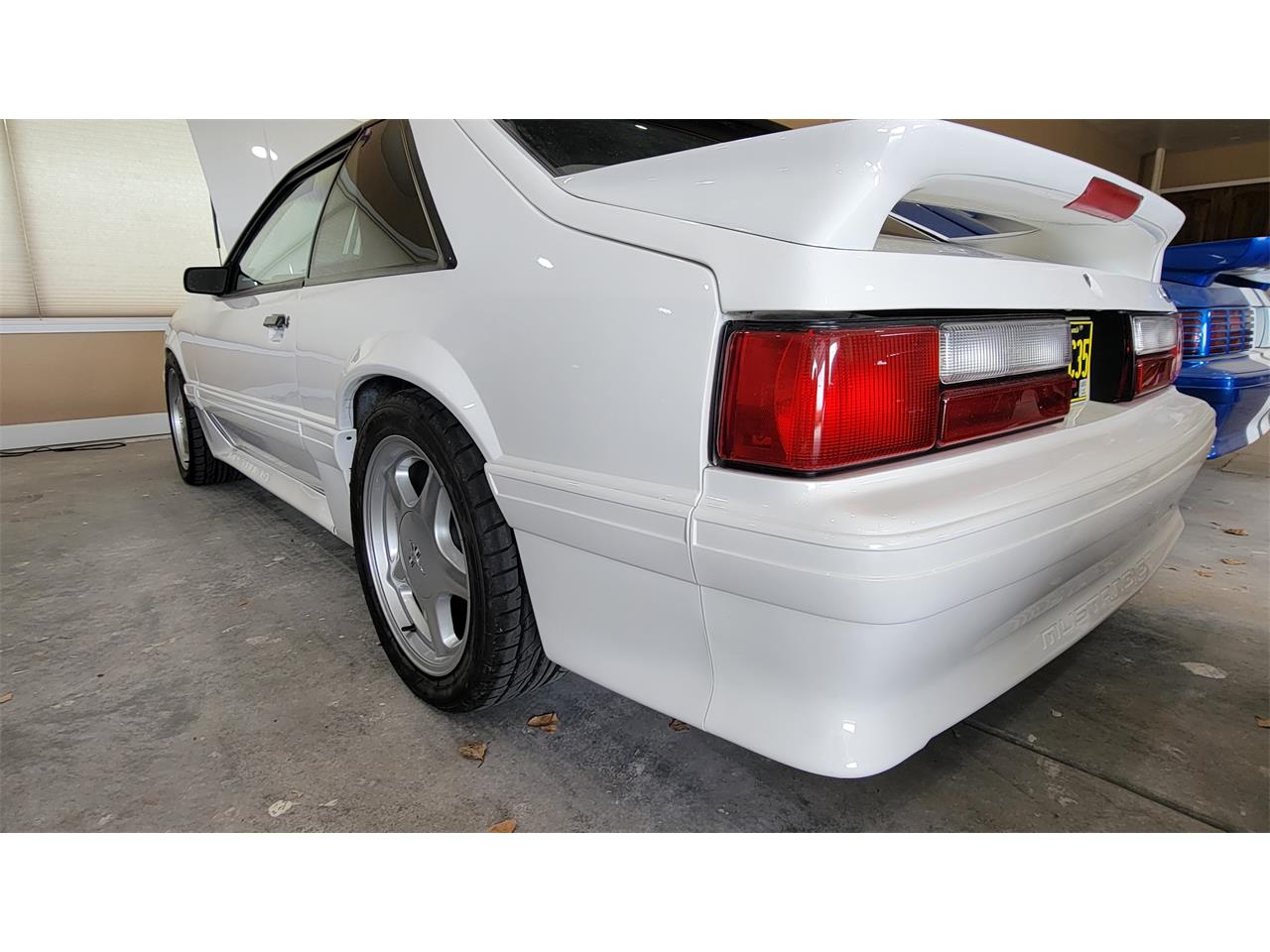 Ford-Mustang-1993-White-Black-5