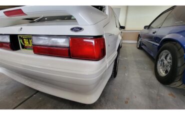 Ford-Mustang-1993-White-Black-9
