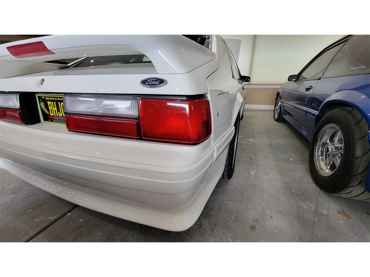 Ford-Mustang-1993-White-Black-9