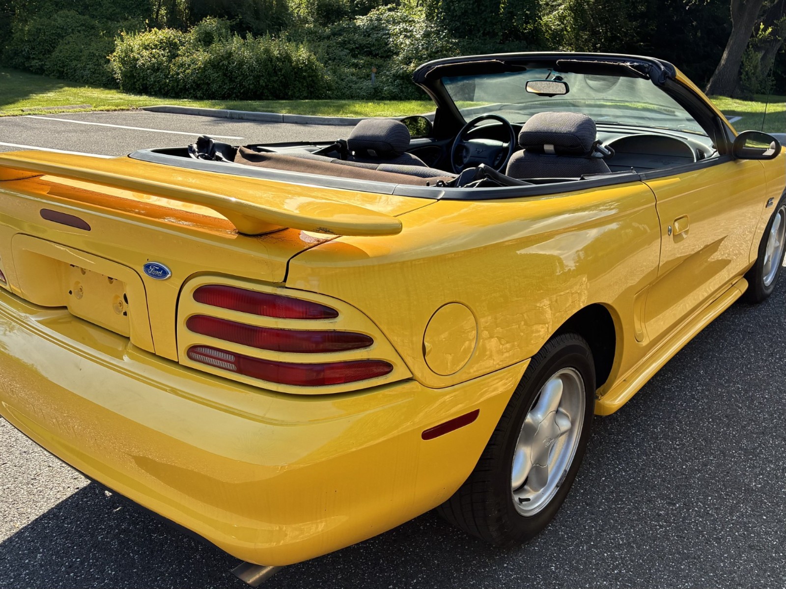 Ford-Mustang-1994-Convertible-2