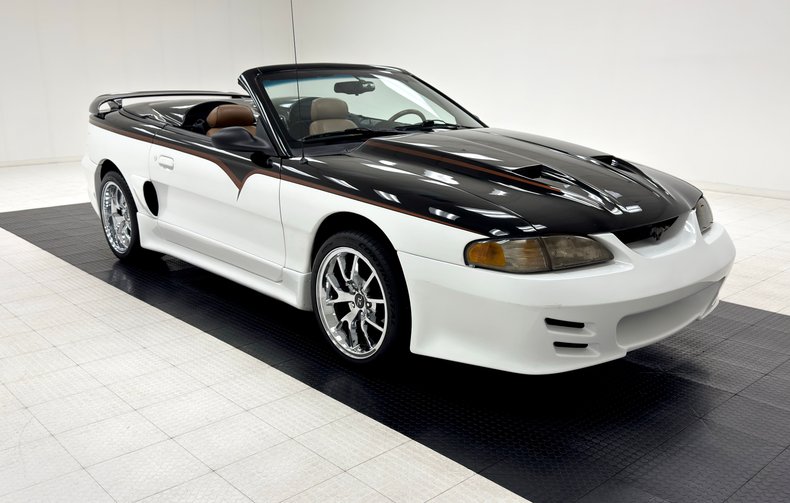 Ford-Mustang-1995-Black-Saddle-17