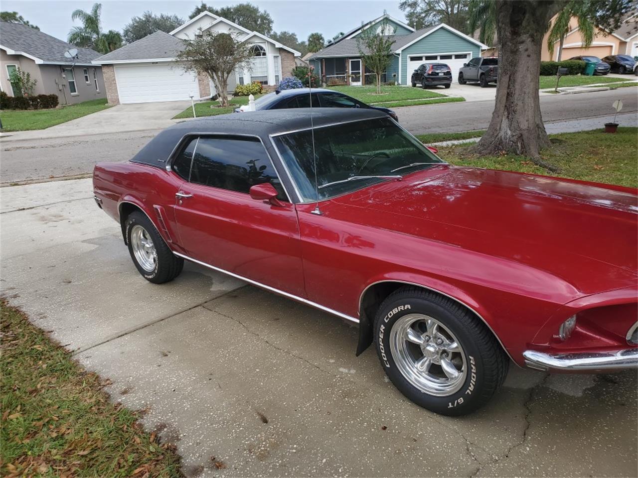 Ford-Mustang-grande-1969-Candy-Apple-Red-Gold-Nugget-11