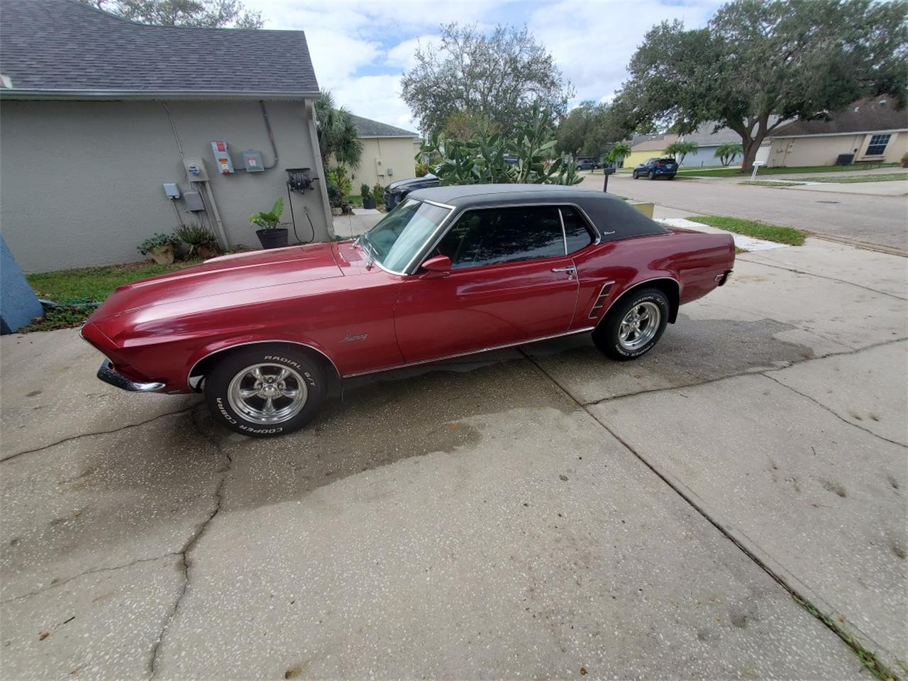Ford-Mustang-grande-1969-Candy-Apple-Red-Gold-Nugget-13