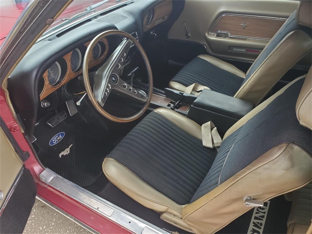 Ford-Mustang-grande-1969-Candy-Apple-Red-Gold-Nugget-16