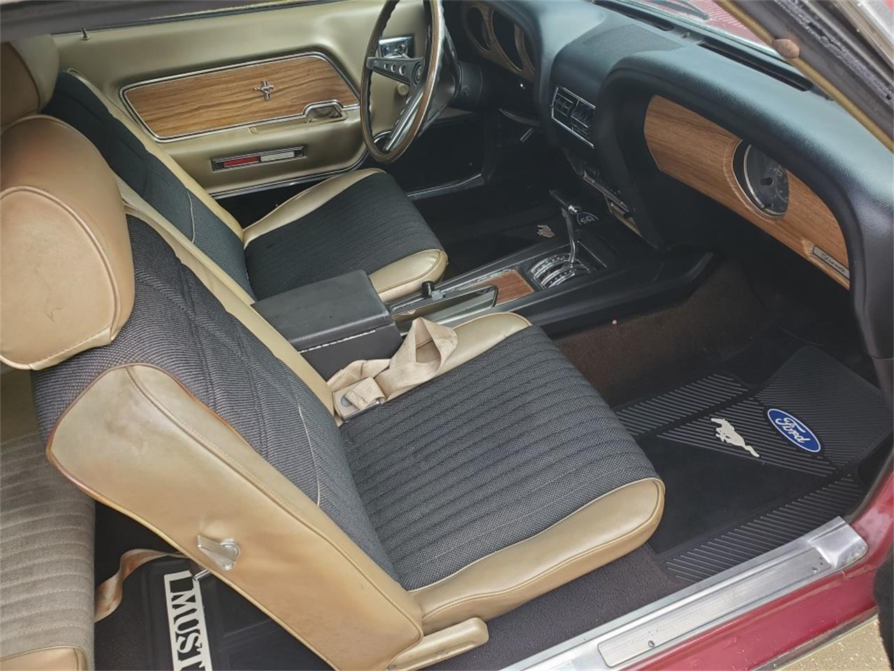 Ford-Mustang-grande-1969-Candy-Apple-Red-Gold-Nugget-18