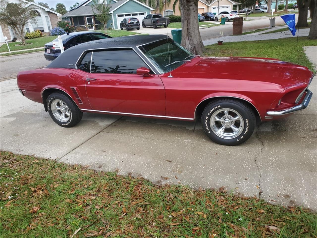 Ford-Mustang-grande-1969-Candy-Apple-Red-Gold-Nugget-22
