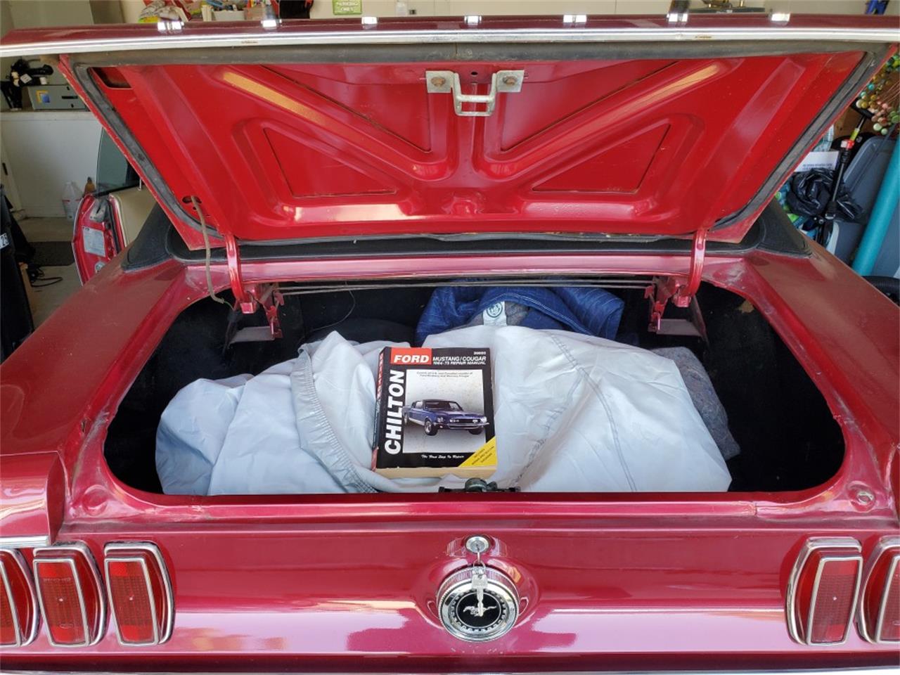Ford-Mustang-grande-1969-Candy-Apple-Red-Gold-Nugget-23