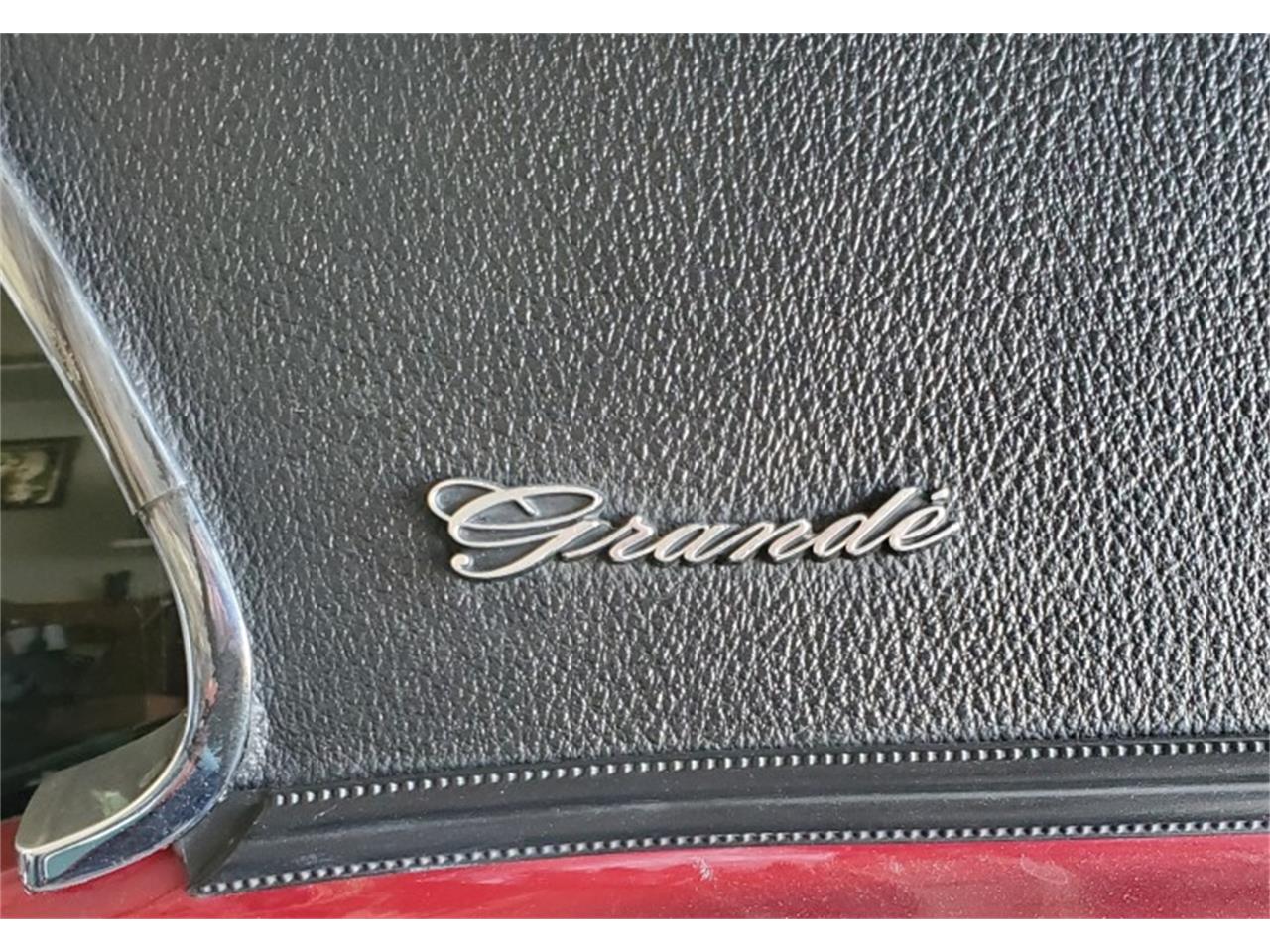 Ford-Mustang-grande-1969-Candy-Apple-Red-Gold-Nugget-28