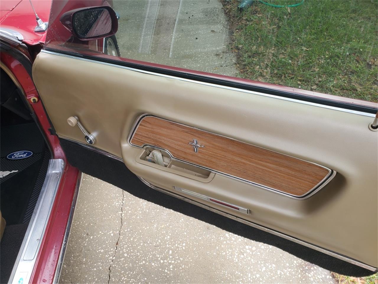 Ford-Mustang-grande-1969-Candy-Apple-Red-Gold-Nugget-33