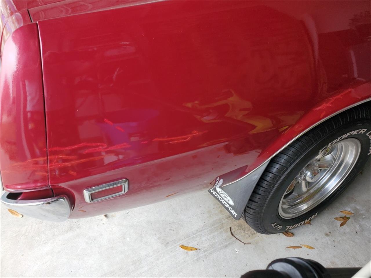 Ford-Mustang-grande-1969-Candy-Apple-Red-Gold-Nugget-35