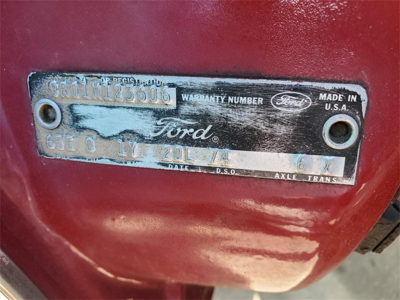 Ford-Mustang-grande-1969-Candy-Apple-Red-Gold-Nugget-36