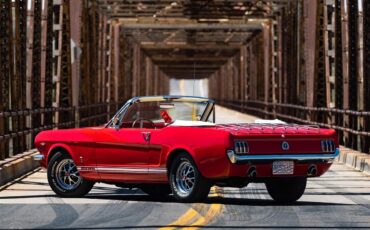 Ford-Mustang-gt-1965-Rangoon-Red-White-and-Red-1