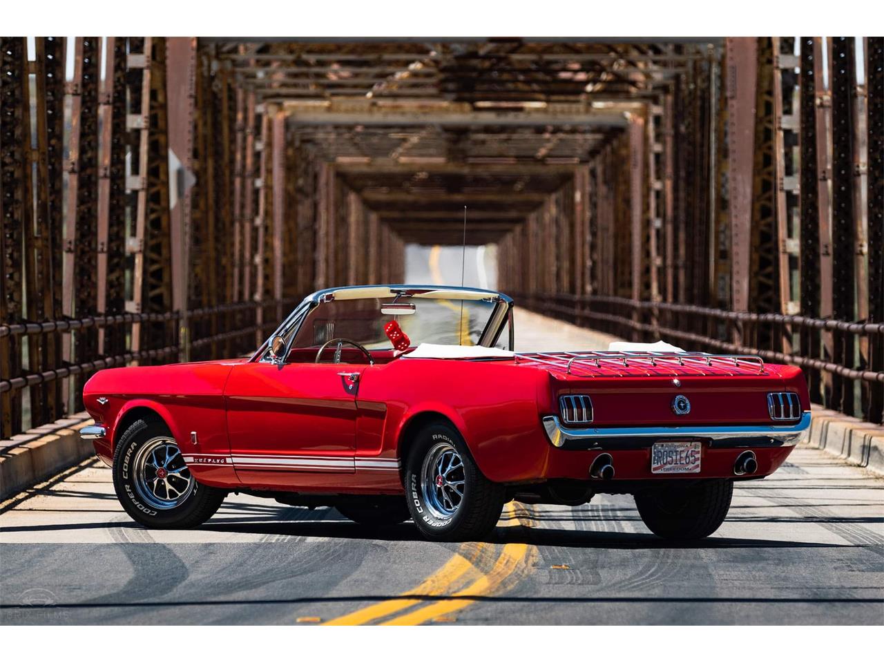 Ford-Mustang-gt-1965-Rangoon-Red-White-and-Red-1