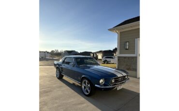 Ford-Mustang-gt-1967-Blue-Black-1