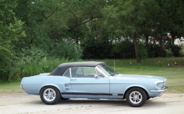 Ford-Mustang-gt-1967-Blue-Black