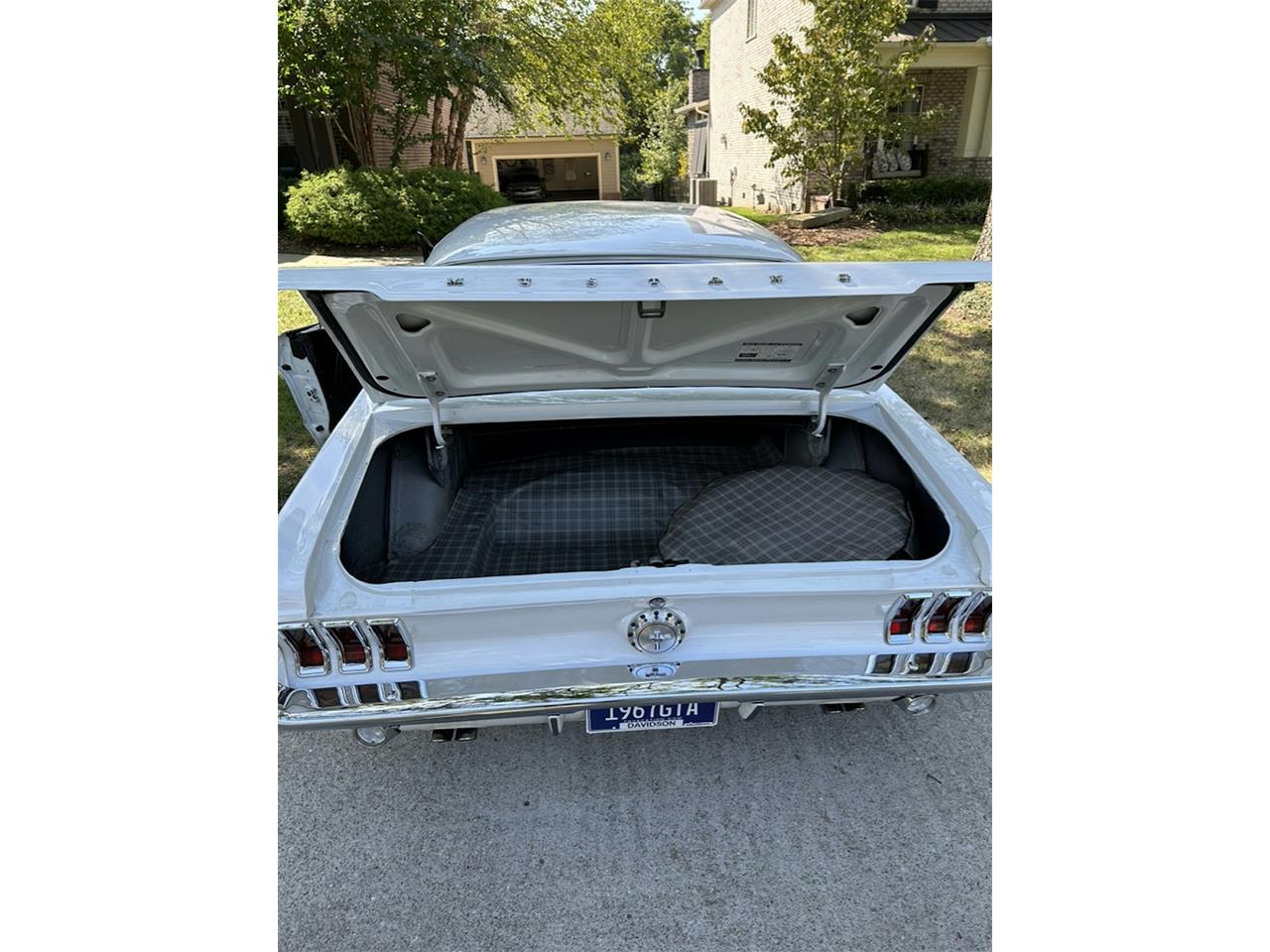 Ford-Mustang-gt-1967-Wimbledon-White-Black-13