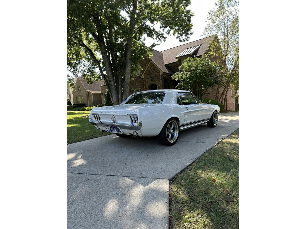 Ford-Mustang-gt-1967-Wimbledon-White-Black-4
