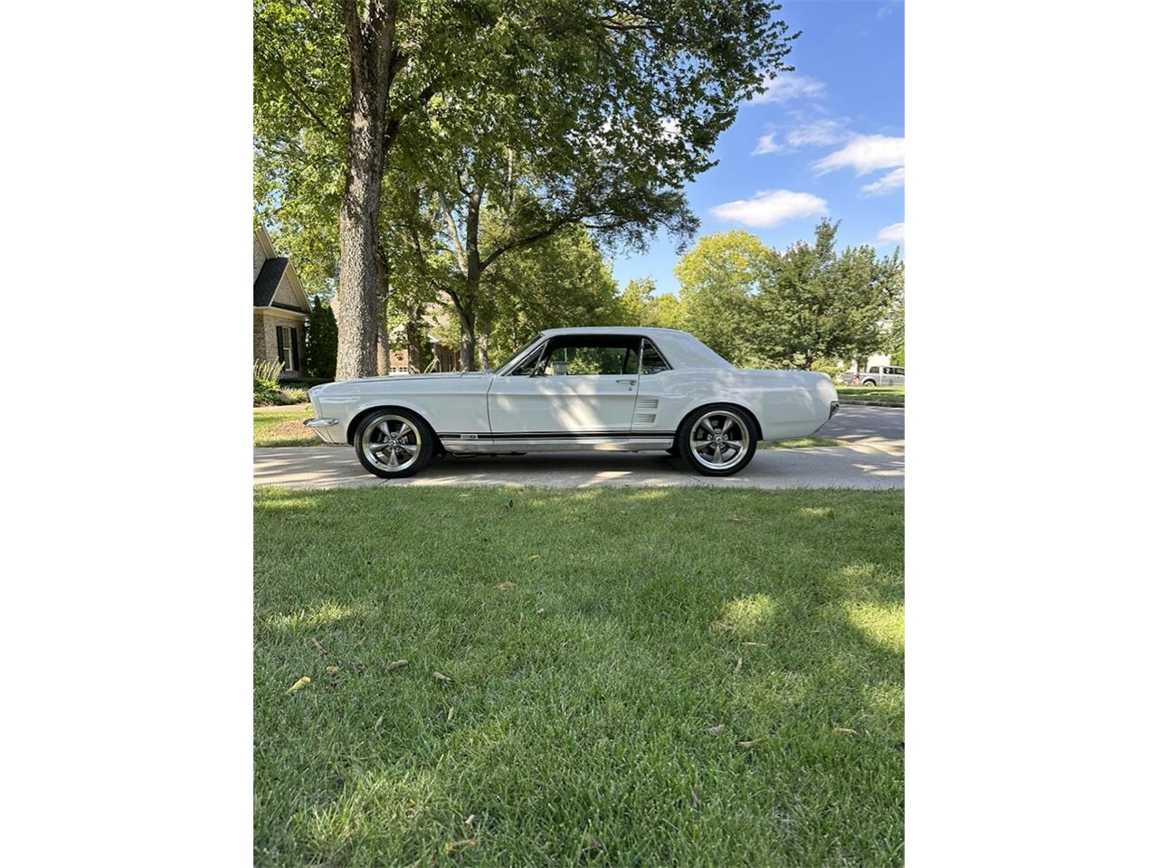 Ford-Mustang-gt-1967-Wimbledon-White-Black-7