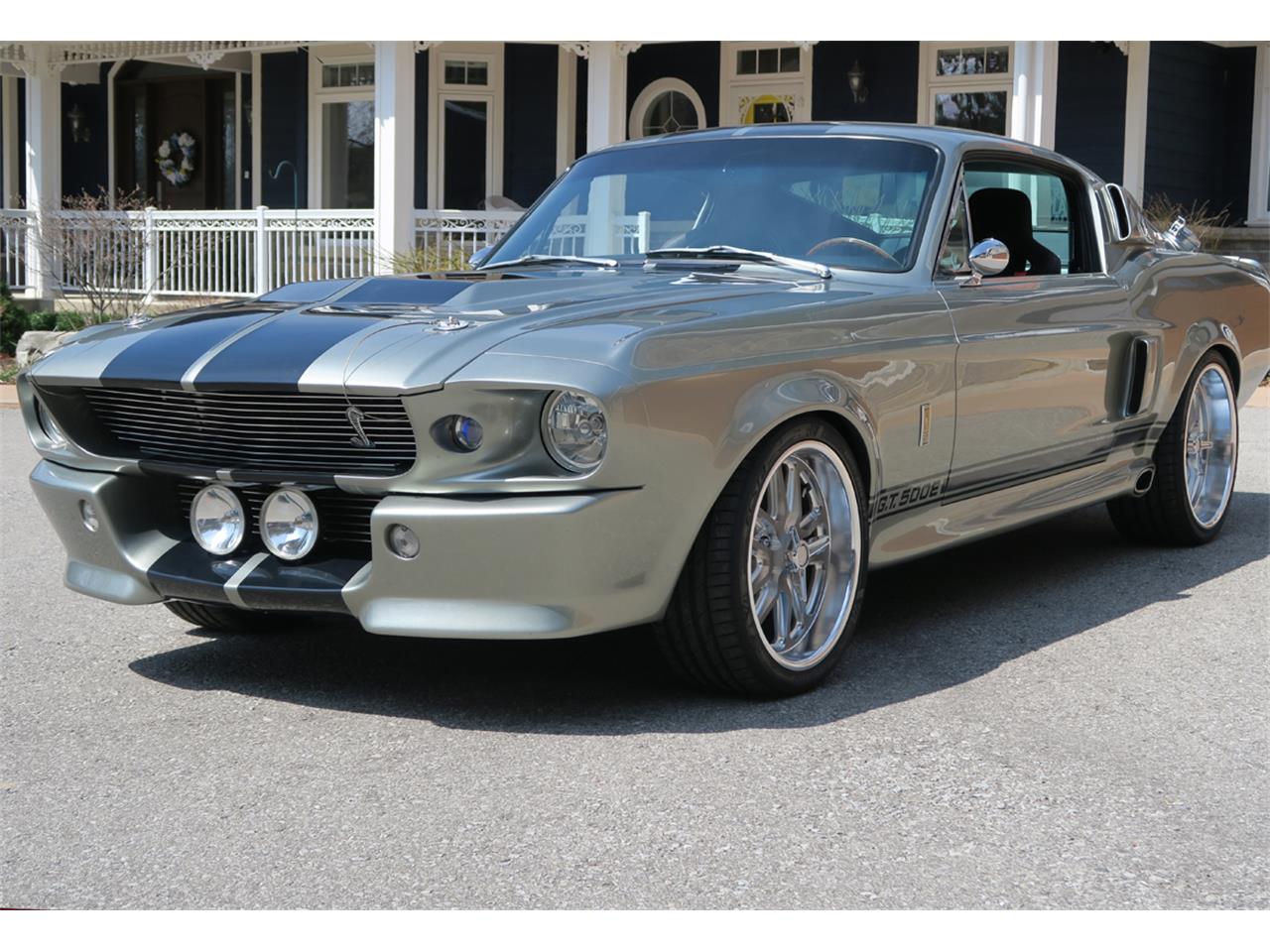 Ford-Mustang-gt500-1967-Pepper-Grey-Black-2