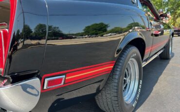 Ford-Mustang-mach-1-1969-Black-Red-12