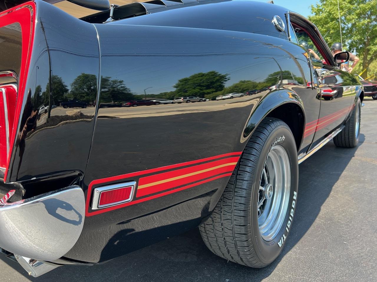 Ford-Mustang-mach-1-1969-Black-Red-12