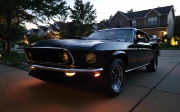 Ford-Mustang-mach-1-1969-Black-Red-8