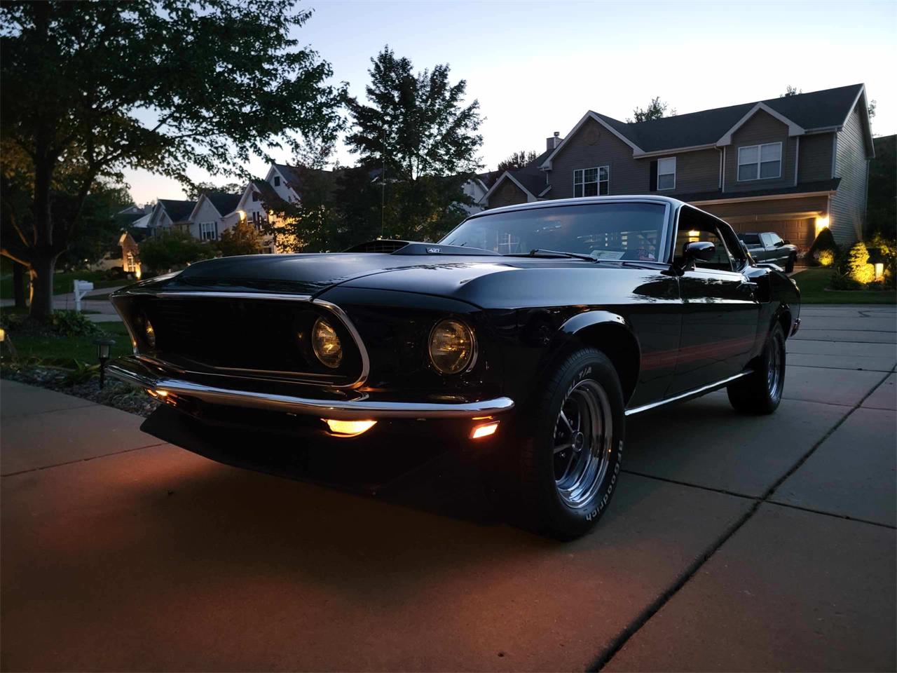 Ford-Mustang-mach-1-1969-Black-Red-8