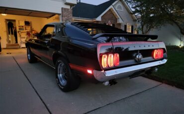 Ford-Mustang-mach-1-1969-Black-Red-9