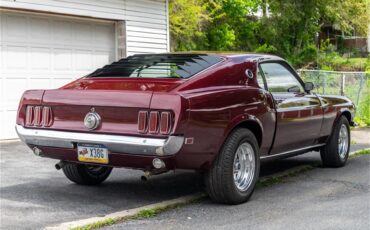Ford-Mustang-mach-1-1969-Toreador-Red-Red-Corinthian-20