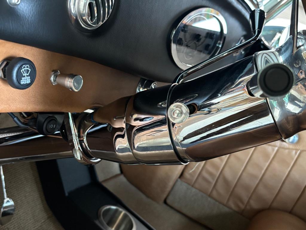 Ford-Other-1932-Black-Tan-47
