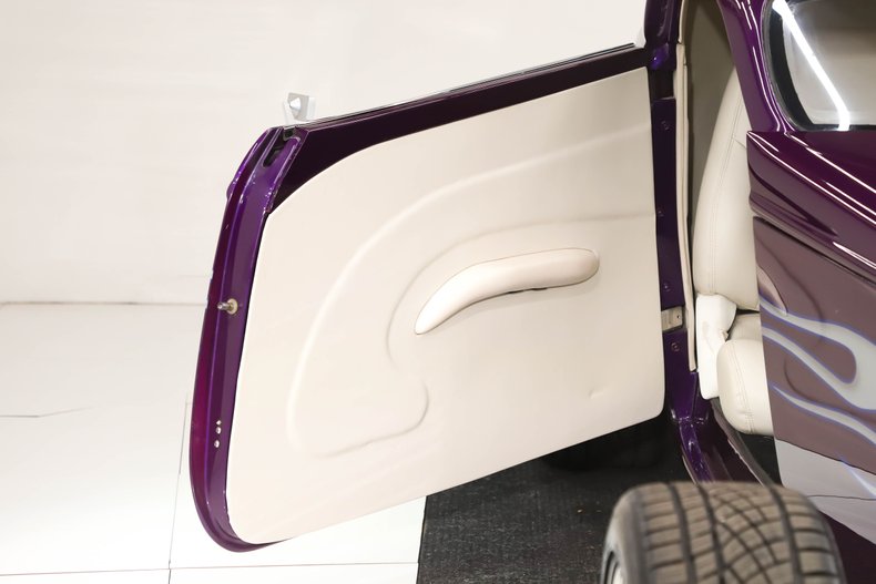 Ford-Other-1933-Purple-Royale-White-32