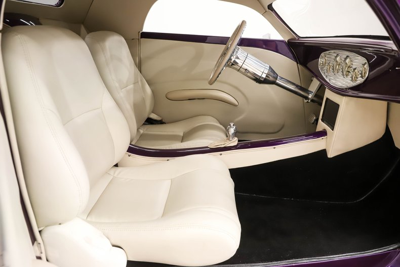 Ford-Other-1933-Purple-Royale-White-42