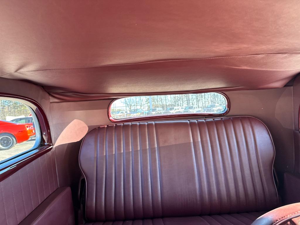 Ford-Other-1934-Silver-Red-17