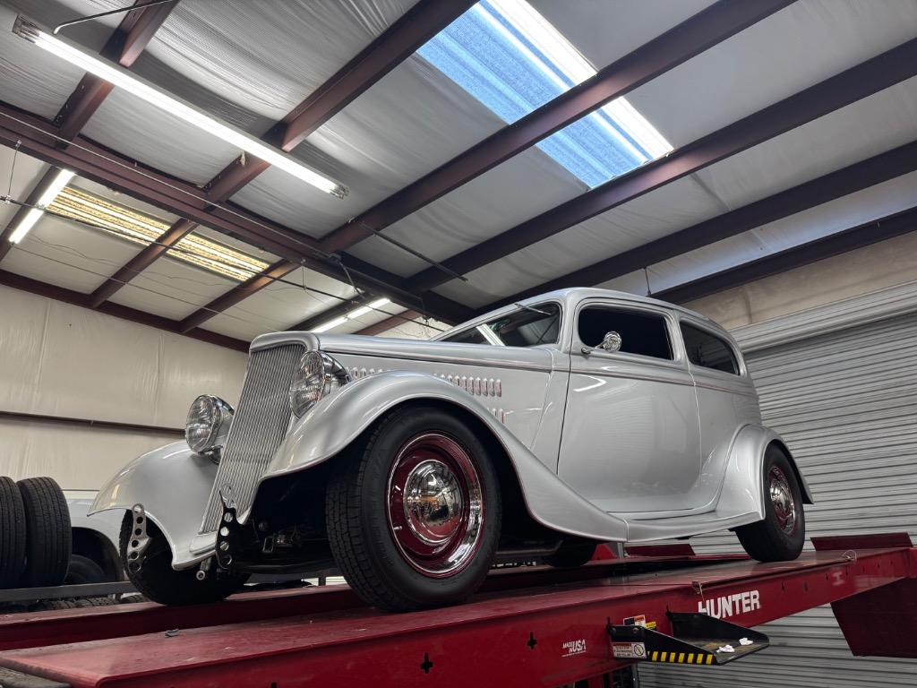 Ford-Other-1934-Silver-Red-19
