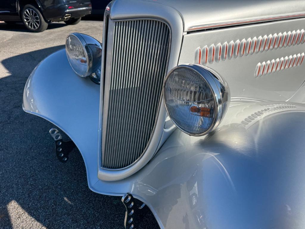 Ford-Other-1934-Silver-Red-24