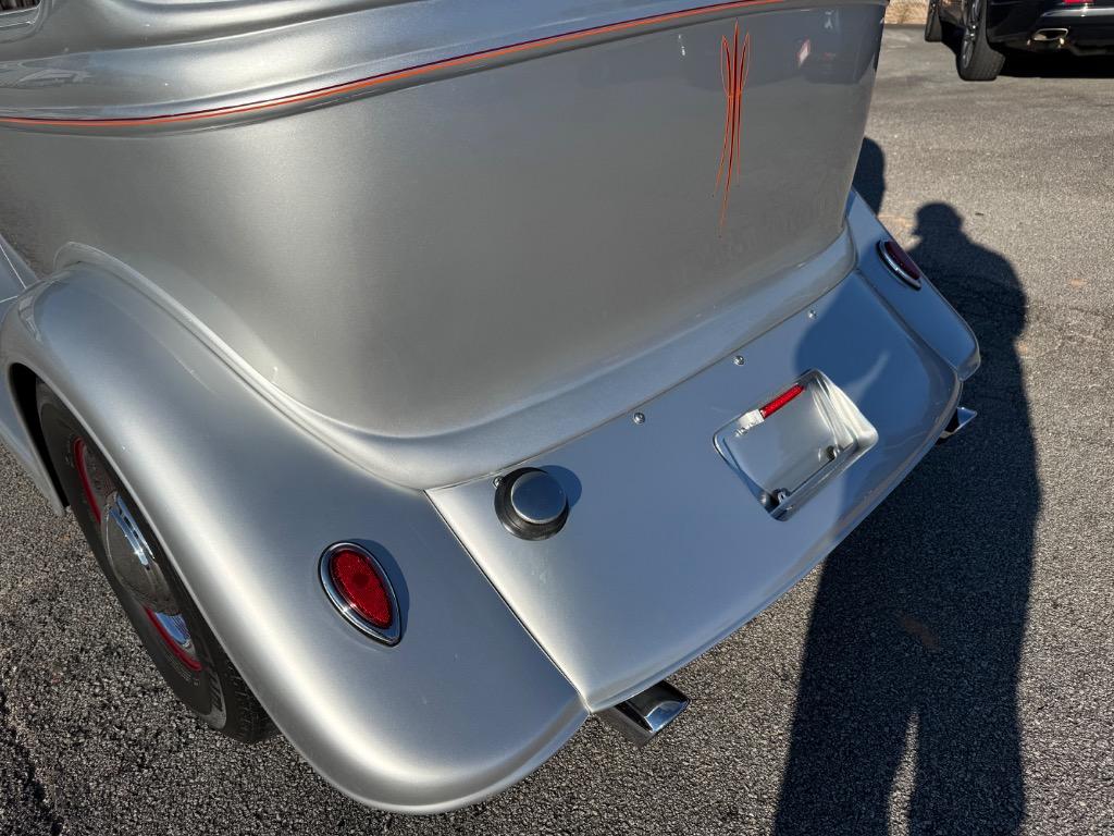 Ford-Other-1934-Silver-Red-31