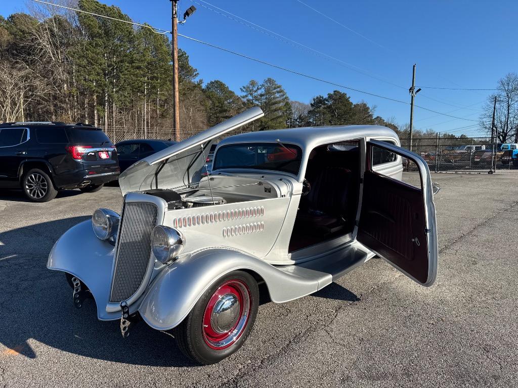 Ford-Other-1934-Silver-Red-50