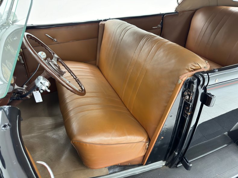 Ford-Other-1936-Black-Saddle-30