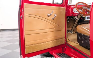 Ford-Other-1949-Red-Tan-18