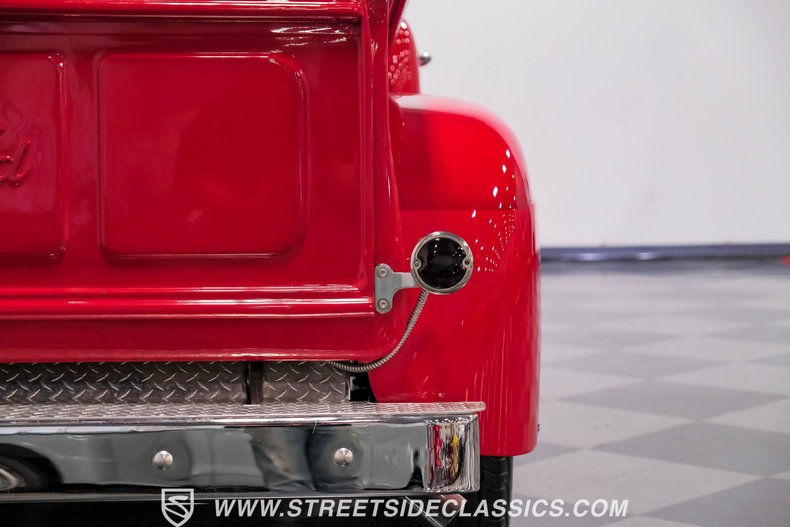 Ford-Other-1949-Red-Tan-28
